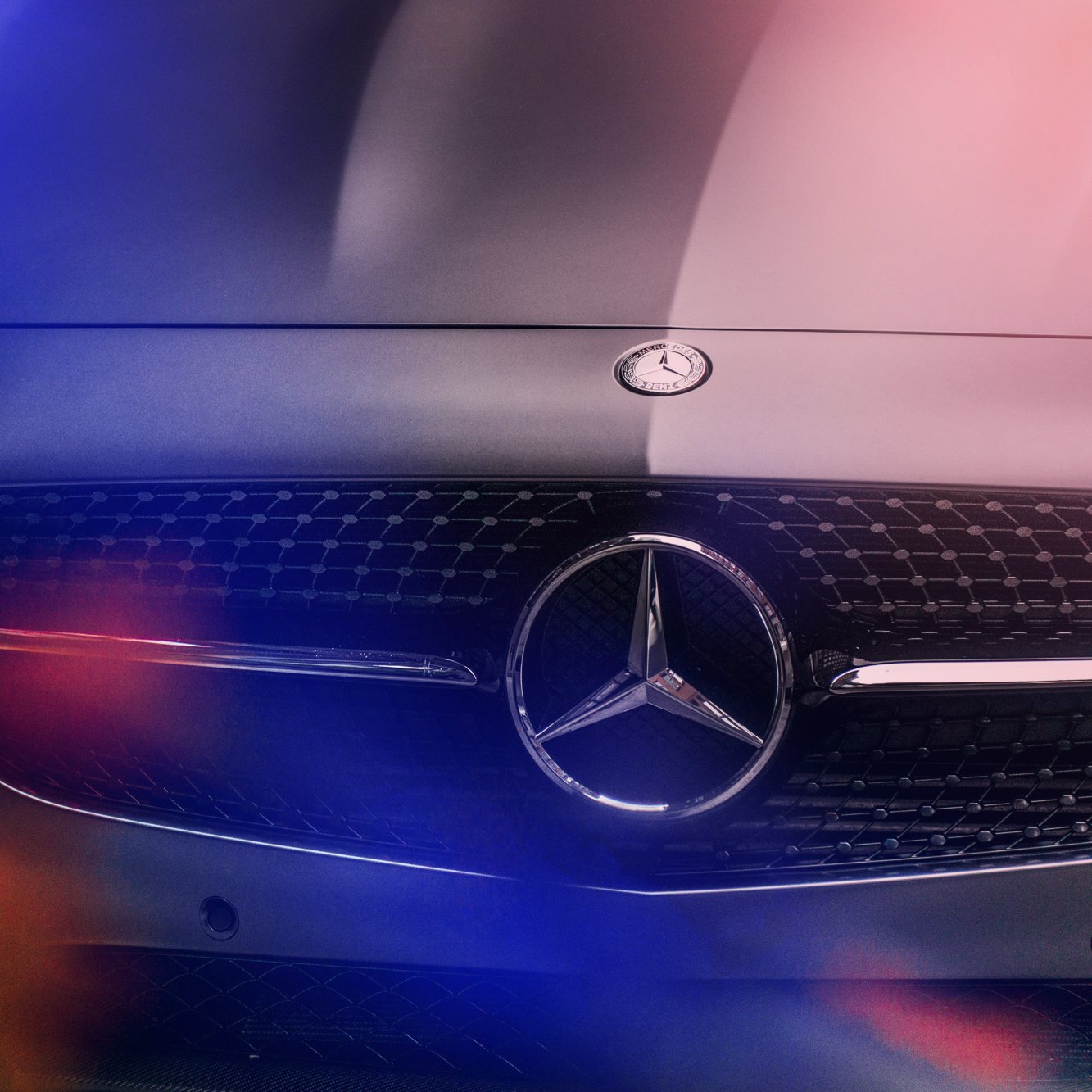 Mercedes emblem showing audio logo’s impact on brand results.